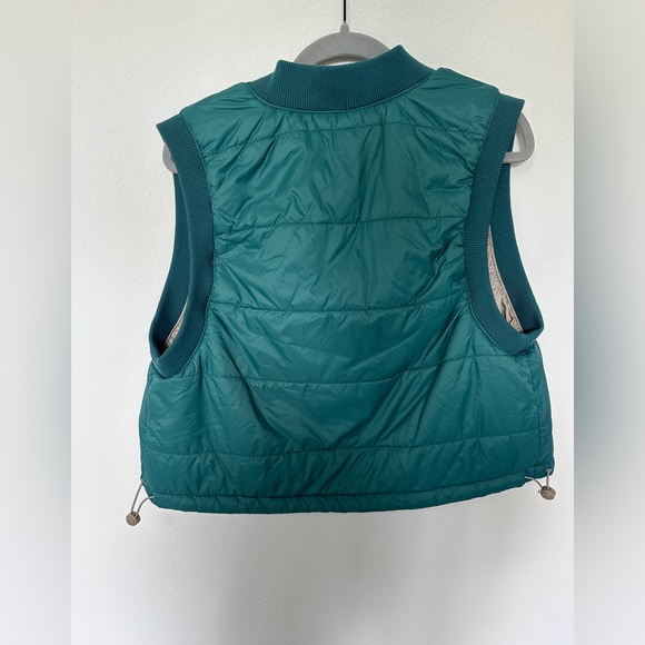 Alpine Design Cropped Puffer Vest - Picture 4 of 4
